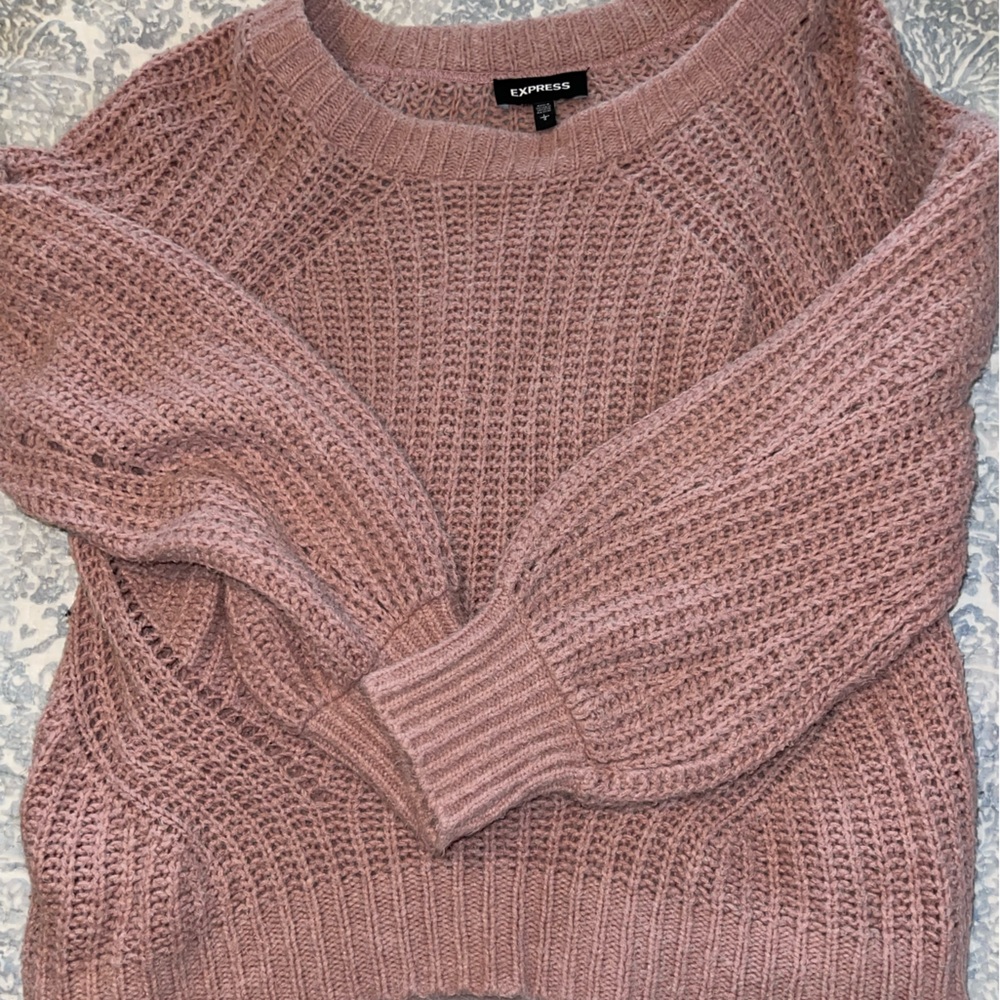 Express size Large Baby pink cable knit sweater